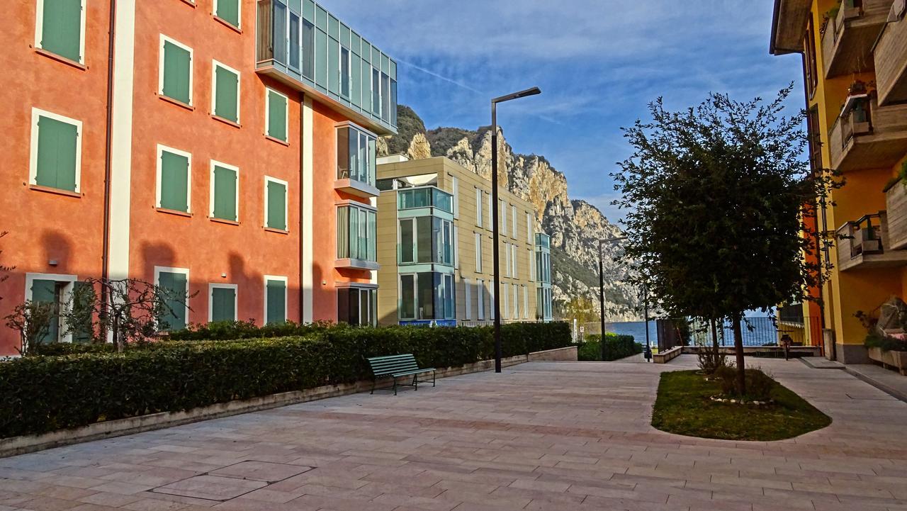 Campione Ora Apartments By Gardadomusmea 캄피오네 델 가르다 외부 사진
